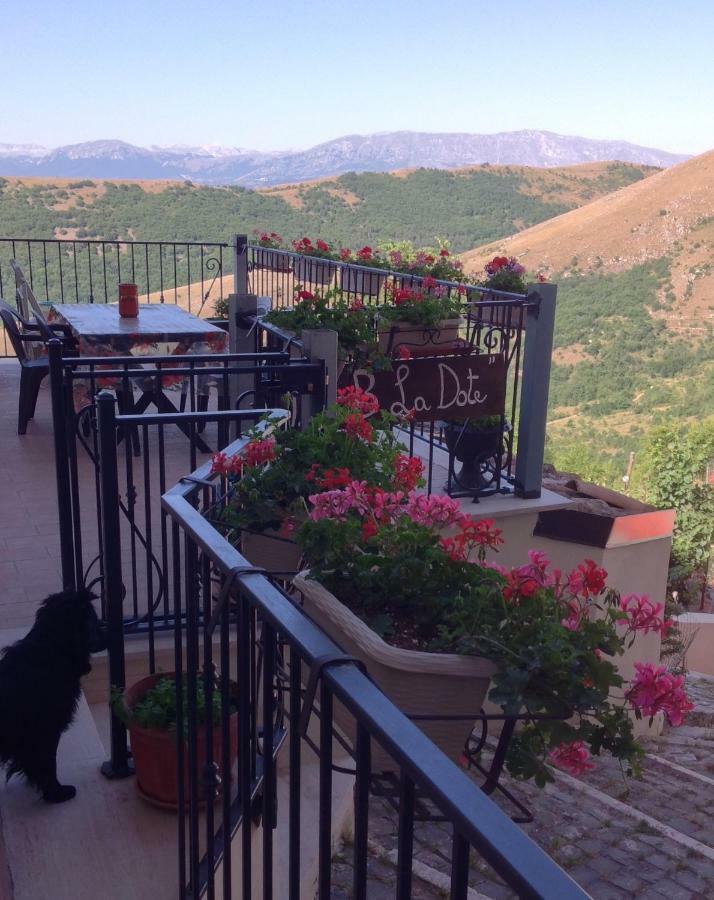 La Dote Bed & Breakfast Santo Stefano Di Sessanio Exterior foto