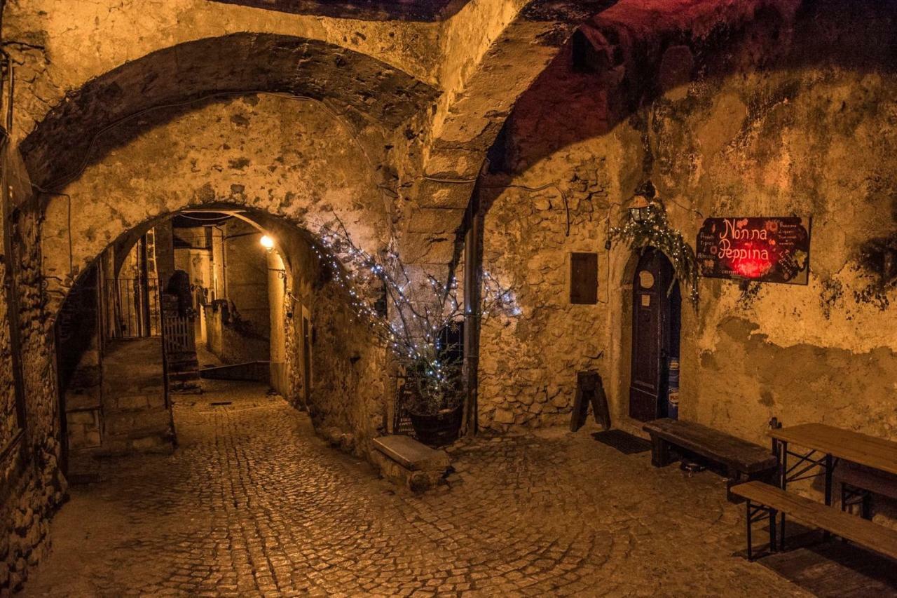 La Dote Bed & Breakfast Santo Stefano Di Sessanio Exterior foto